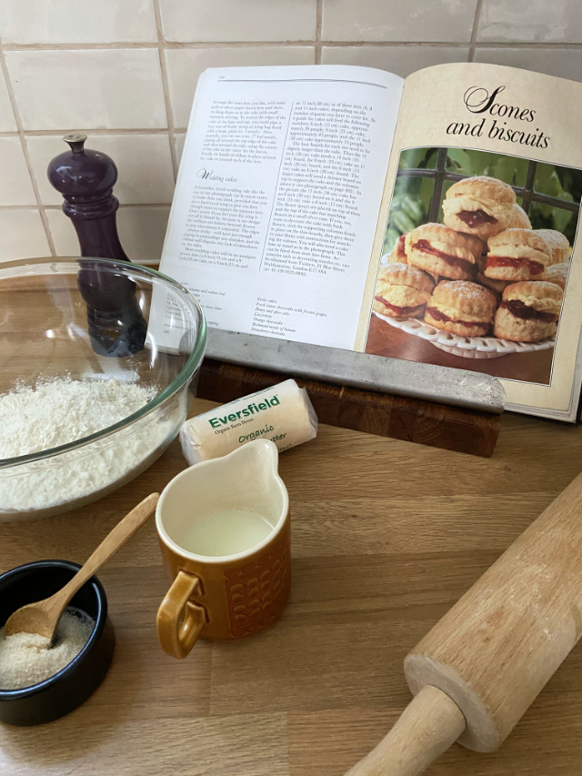 Easy Scone Recipe Cookbook Stand